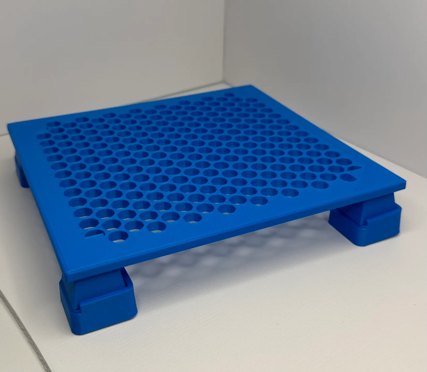 Skimmer stand/lifter version 1